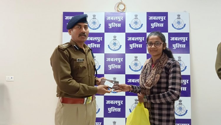 Crime से Care तक: CEIR की अदालत में 82 गुम मोबाइल “बेगुनाह” साबित, जबलपुर पुलिस ने 15 लाख नहीं 82 ज़िंदगियाँ लौटाईं