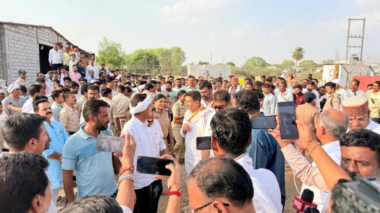 मप्र देवास में किसानों का अनाज़घर WareHouse बना बारूद का Illegal कारखाना!!