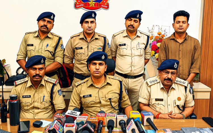 हनुमानगंज पुलिस 12 लाख के 50 मोबाइल बरामद: DCP जोन-3 ने अपने हाथों से फरियादियों को लौटाए।